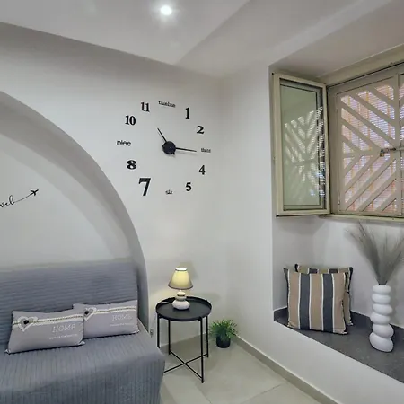 Apartment Vicolo 4 *
