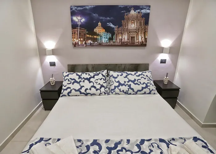 Vicolo 4 * Catânia